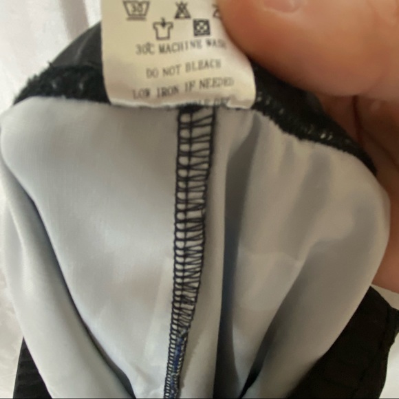 Tetris Inspired Black and Multi Colored Leggings Size M - Picture 5 of 11